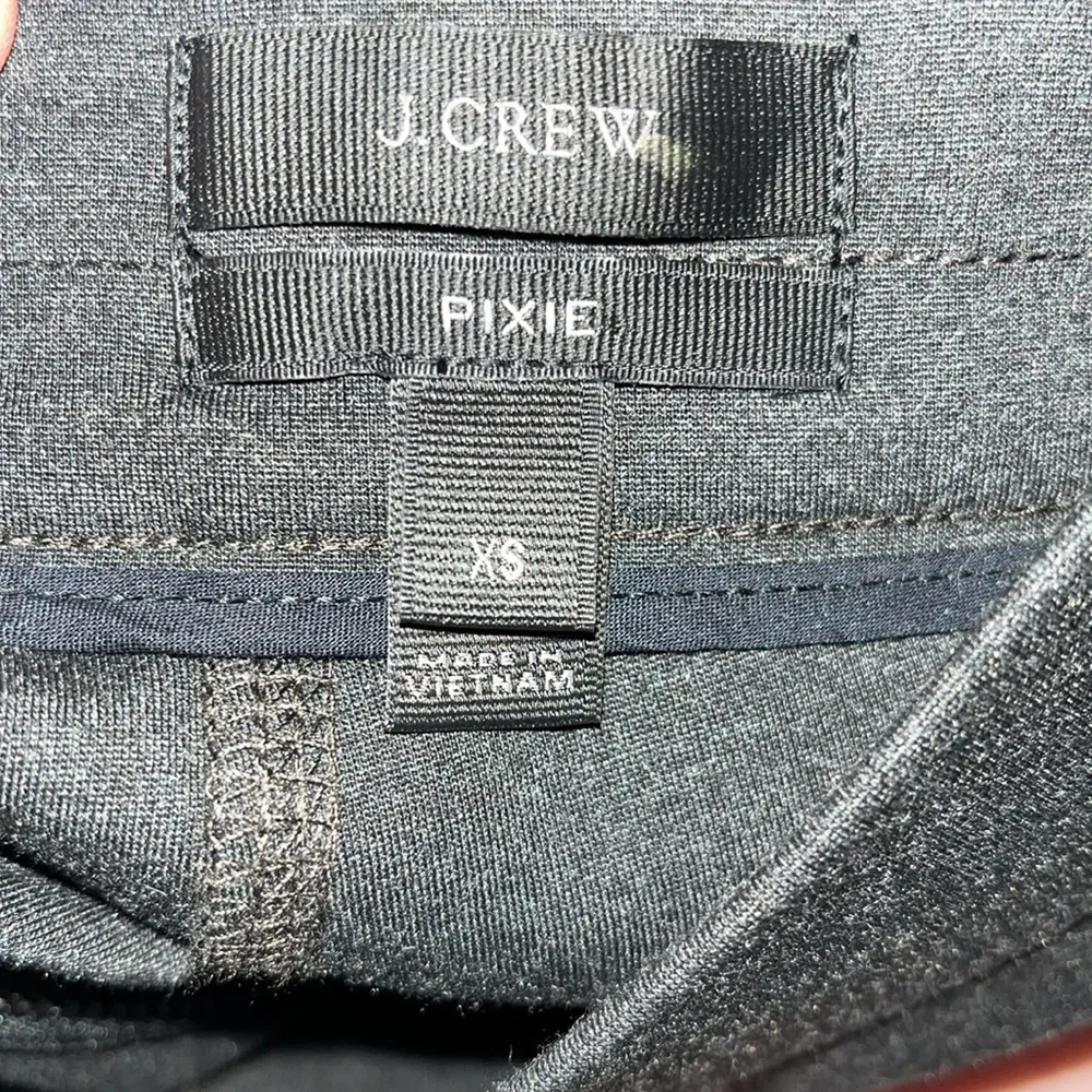 J Crew Pixie‎ Ponte Stretch Pant in Charcoal Gray.